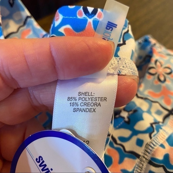 Swim Dress or Cover Up. Wht&Blue Shrt Slv Sz 18/20 - Picture 5 of 5